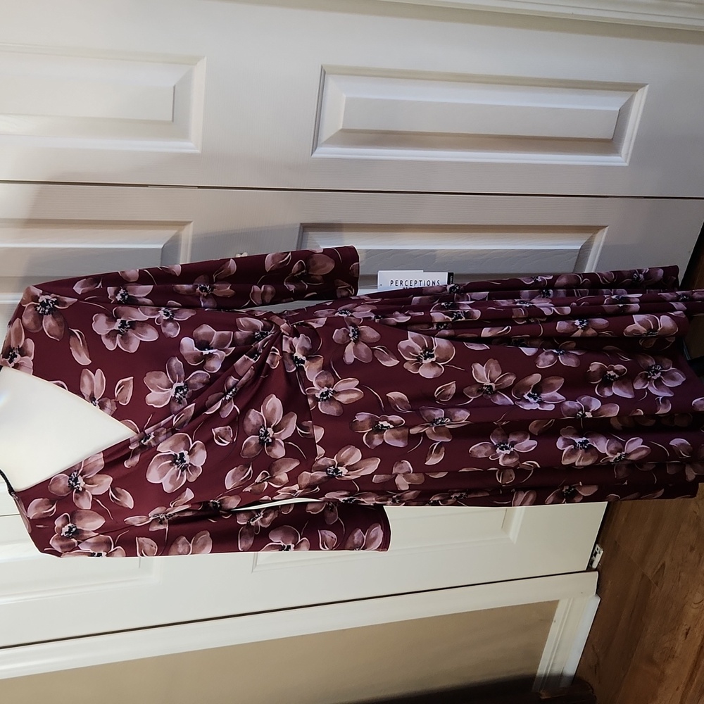 Perceptions, NWT,  Women's Dress,  plum/Floral design, long sleeves